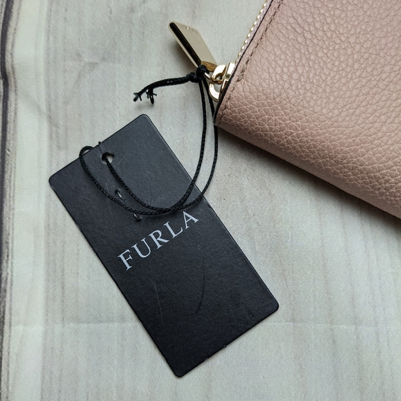 Furla | NWT Pebbled Leather Wallet - Picture 8 of 10